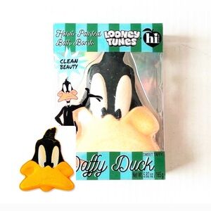 ⭐️5 For 25⭐️ Hi Peach Layne X Looney Tunes Daffy Duck Hand-Painted Bath Bomb